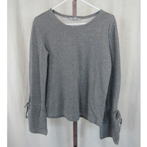 Grey & Gray XS Scoop Neck Sweater Bows on Sleeves Elevated Basic - Picture 1 of 5